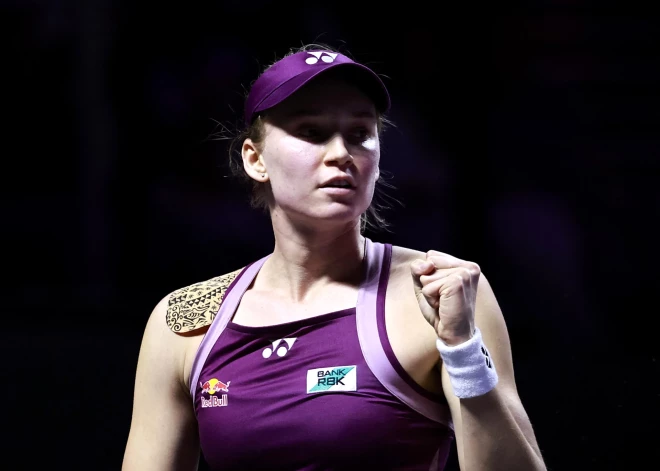 Kazahstānas tenisiste Ribakina kļūst par pirmo “WTA Finals” finālisti