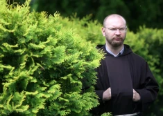 Насилие в церкви: бывший священник признан виновным в сексуальной эксплуатации ребенка