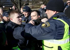 С формы полицейских пропадут фамилии - причина кроется в поведении латвийцев