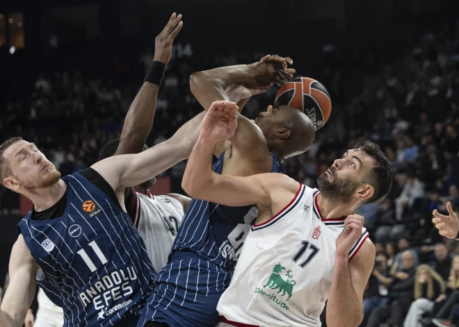 Šmitam seši punkti, “Anadolu Efes” piedzīvo zaudējumu otrajā pagarinājumā