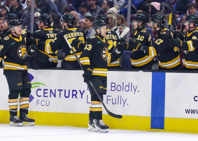 VIDEO: Dans Ločmelis mazākumā iemet sezonas trešos vārtus AHL un kļūst par spēles otro zvaigzni 