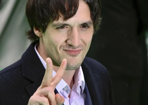 Артур Смольянинов уехал из РФ в 2022 году.