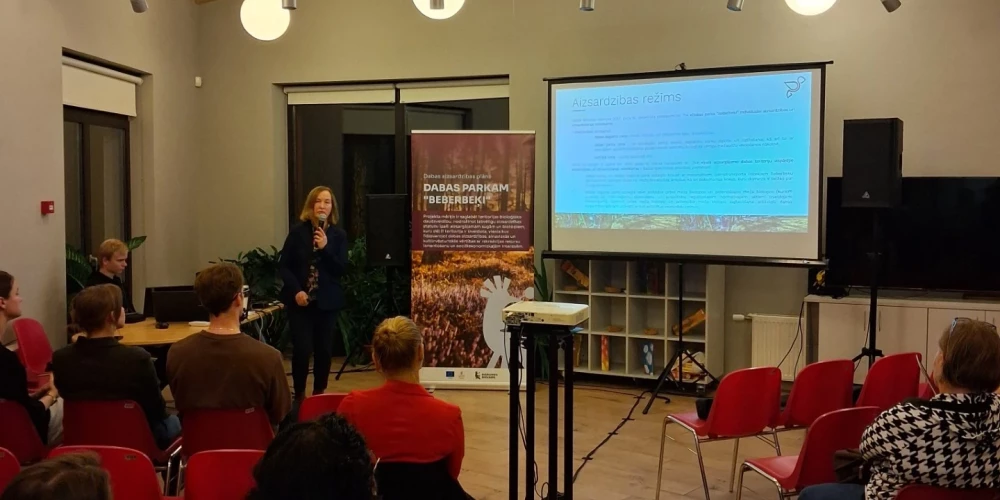 Ieskats pirmajā apspriedē par dabas aizsardzības plāna izstrādi dabas parkam “Beberbeķi”.