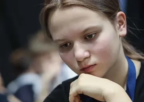 Aļona Tolmačeva izcīna nozīmīgu ierakstu savā karjerā. 