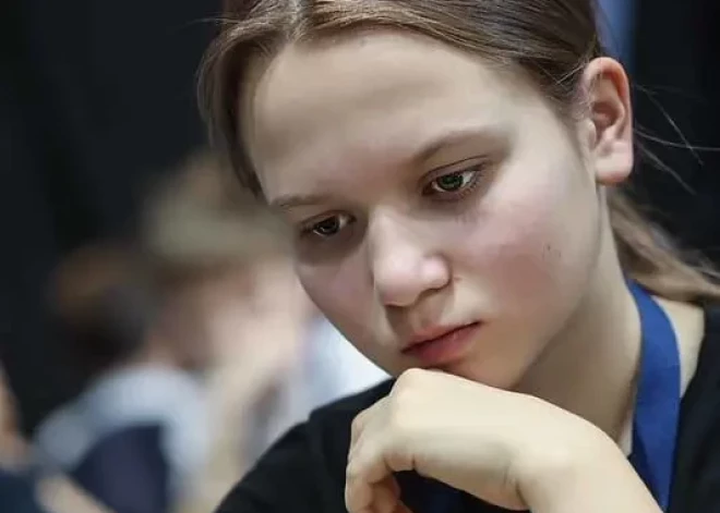 12 gadus vecā Latvijas šahiste Tolmačeva kļūst par Eiropas jauniešu čempioni