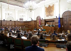 Saeimas izdevumos nākamgad plāno tērēt par 2 miljoniem vairāk nekā šogad