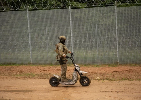 Латвийский пограничник на страже рубежей.