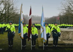 FOTO: rekordliels skaits topošo policistu svinīgā ceremonijā dod zvērestu kalpot Latvijas sabiedrībai