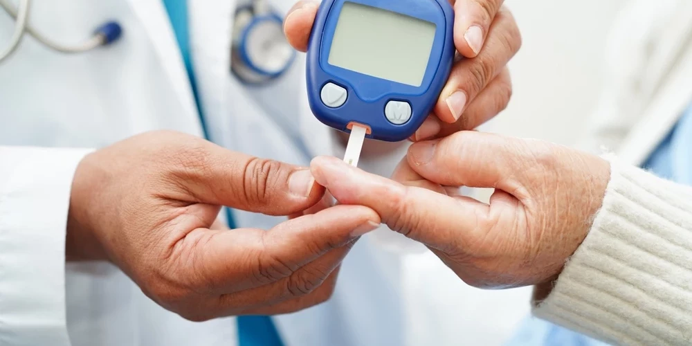 Статистика свидетельствует, что в наши дни диабет молодеет с каждым годом и часто не диагностируется вовремя.