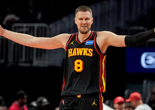 Kristaps Porziņģis slimības dēļ izlaidīs spēli ar "Lakers"