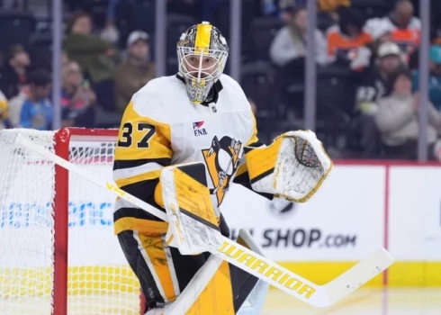 Latvijas vārtsargs Artūrs Šilovs.