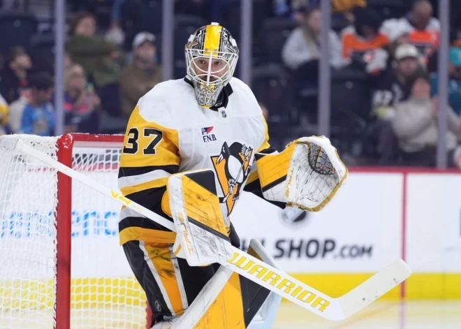 Zaudētā spēlē NHL, Artūrs Šilovs atvaira 23 metienus; arī Ābona "Flyers" piedzīvo zaudējumu