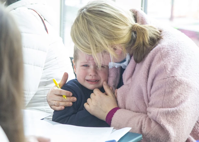 Latvijā strauji pieaug patvēruma meklētāju skaits – sāk rasties grūtības viņus visus izmitināt