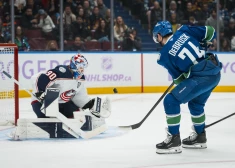 Merzļikina pārstāvētā “Blue Jackets” piedzīvo zaudējumu Vankūverā. Tikmēr septīto uzvaru izcīna Zemgus Girgensona pārstāvētā Tampabejas “Lightning”
