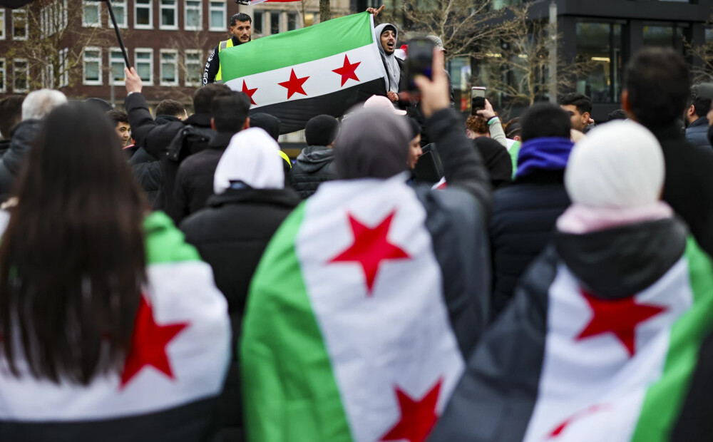 EPP līderis: "Tiem, kas spēj atgriezties Sīrijā un palīdzēt valsts atjaunošanā, jāatstāj Vācija un Eiropa un jāatgriežas Sīrijā"