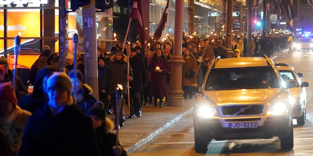 Водитель, не зевай - близится праздник!