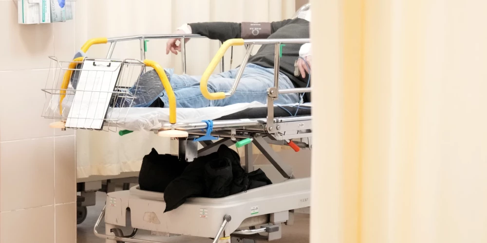 В латвийских больницах обнаружена хроническая нехватка денег.