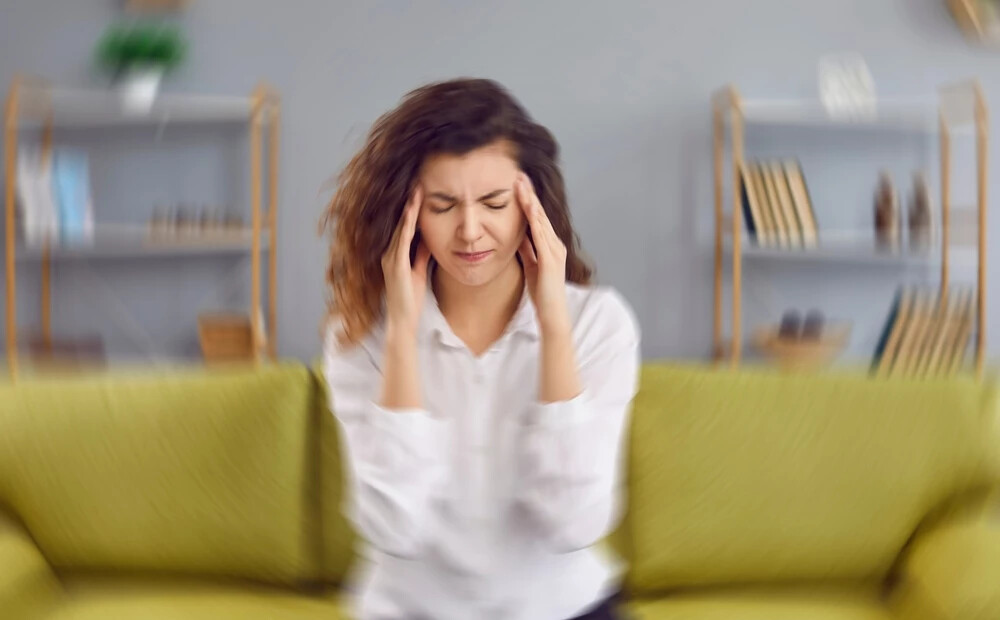 Vai migrēnu var izārstēt? Skaidro neiroloģe