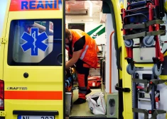 "Я старалась помочь человеку, а в ответ получила оскорбления": рижанка вызвала скорую по инструкции - и была унижена