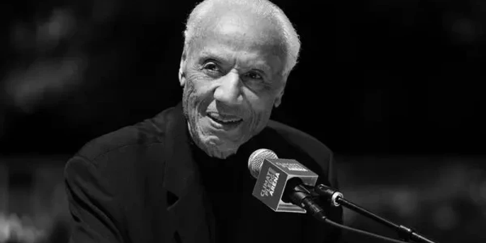 Leniju Vilkensu basketbola Slavas zālē uzņēma gan kā treneri, gan kā spēlētāju.