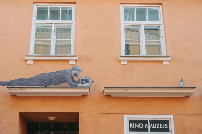 В феврале этого года VNĪ завершило переоборудование помещений для нужд Музея кино Латвии в восстановленном квартале TabFab на улице Миера в Риге, и музей уже открыт для посетителей.