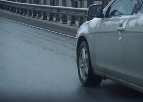 Bez degvielas automašīnā ir citi tehniskie šķidrumi. 