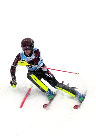 Jurģis Namejs Zvejnieks kalnu slaloma sacensībās Eiropas Jaunatnes ziemas olimpiādē.