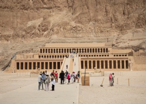 Apdrošinātājs brīdina ceļotājus par krāpšanās shēmu Ēģiptē.