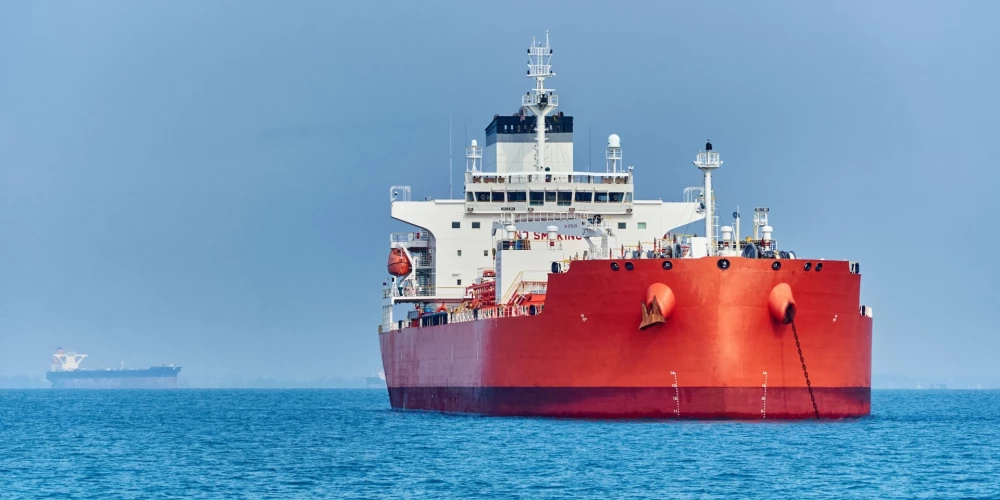 Как обходят санкции против российского флота.