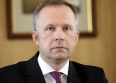 "Neesmu vainīgs!" Rimšēvičs tiesā turpina noliegt vainu un norāda uz nesakritībām apsūdzībā