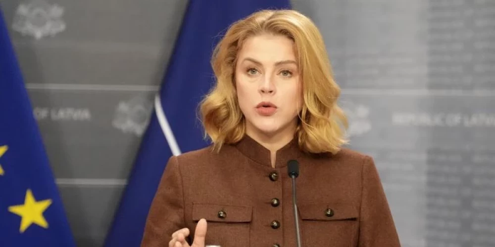 Evika Siliņa publiski kaunina ministrus.