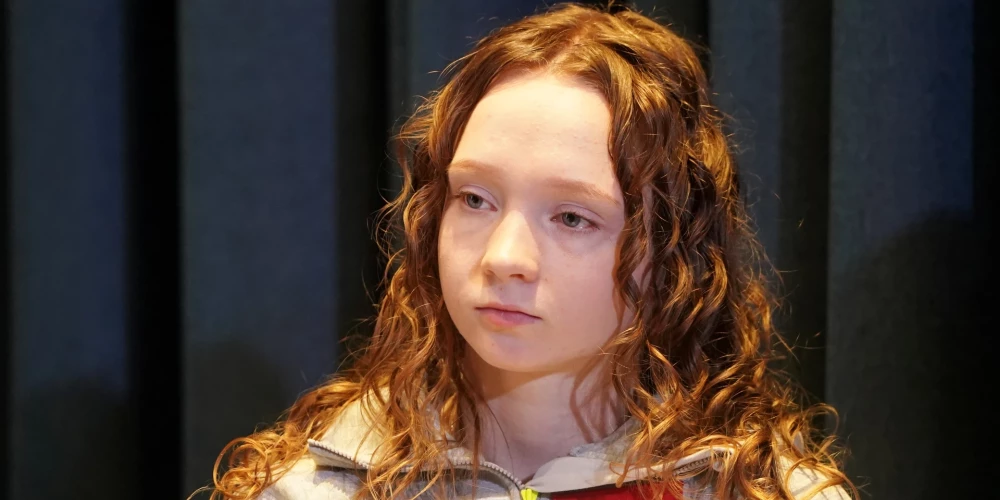 Kamaniņu braucēja Kitija Bogdanova piedalās preses konferencē, kurā informē par kamaniņu sporta jauno sezonu.