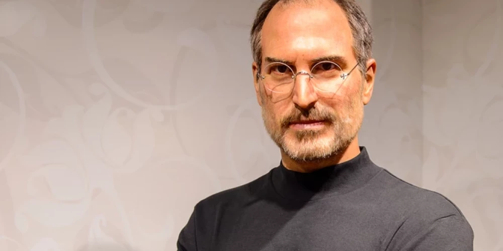 Stīvs Džobss (1955-2011).