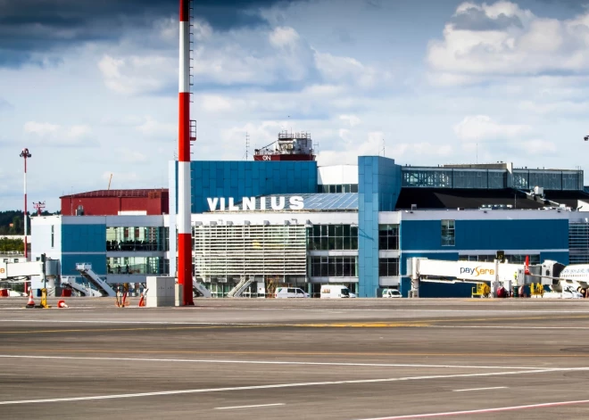 Контрабандные шары продолжают нарушать работу Вильнюсского аэропорта