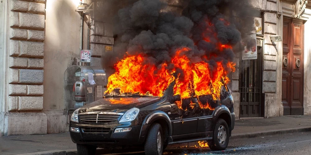 В 86% случаев пламя вспыхивает не из-за аварий, а из-за самовозгорания.