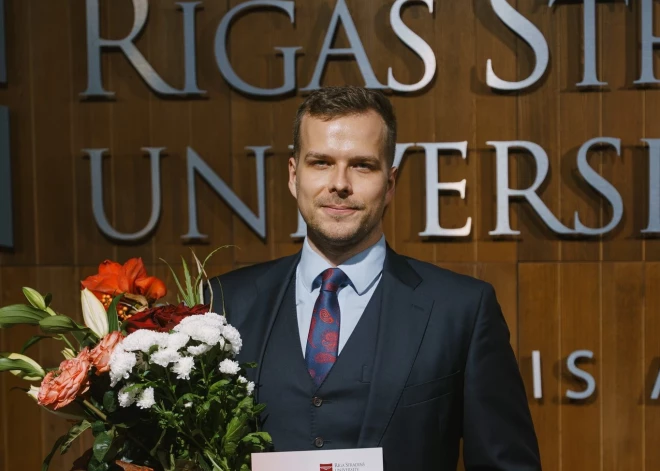 "Paldies visiem, kuri juta līdzi!" Daugavpils slimnīcas otorinolaringologs Rūdolfs Jānis Vīksne ieguvis doktora grādu medicīnā