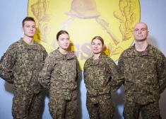 О чем думают солдаты, стоя у Памятника Свободы: служба и будни почетного караула