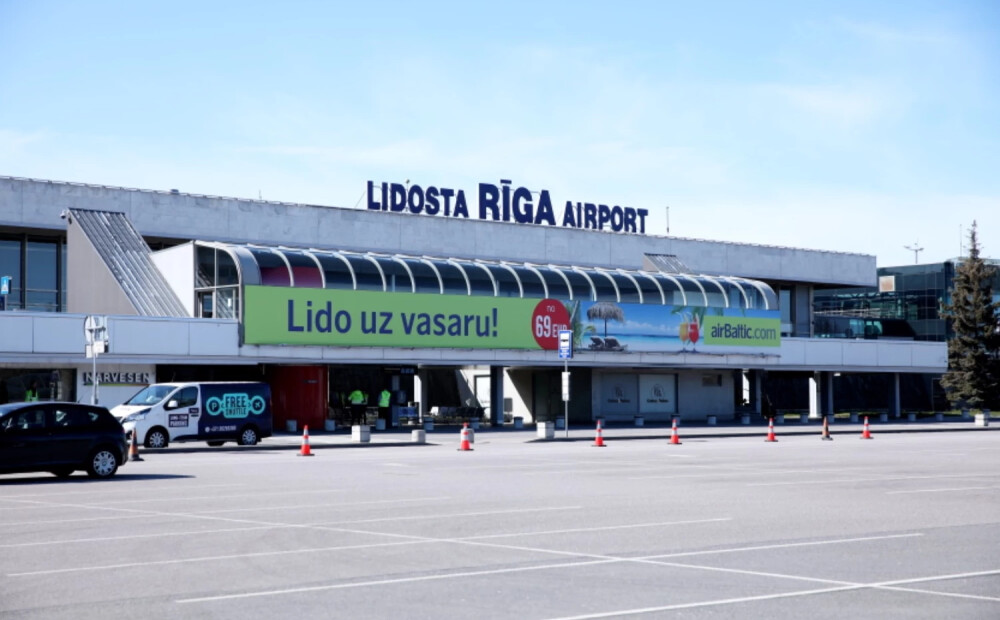 Kontrabandas balonu dēļ naktī trīs lidmašīnas no Viļņas novirzītas uz Kauņu un Rīgu