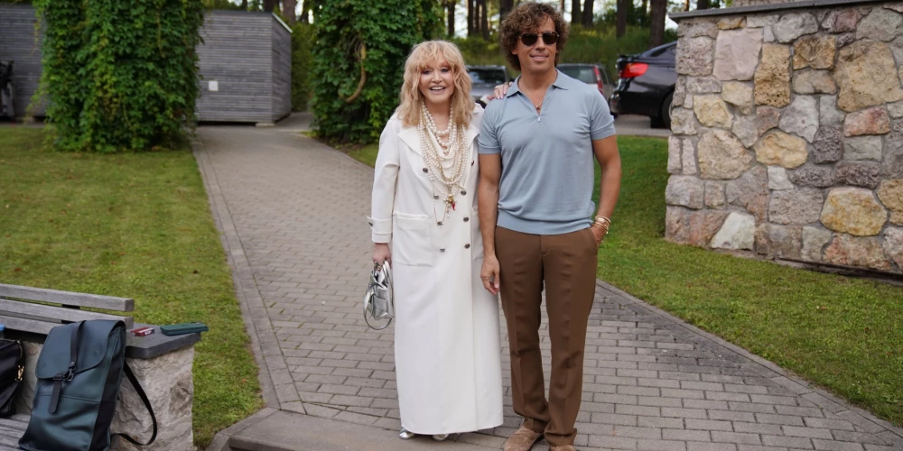 Alla Pugačova un Maksims Galkins 2025. gada 25. jūlijā Dzintaru koncertzālē "Laima Rendezvous Jūrmala 2025" atklāšanā.