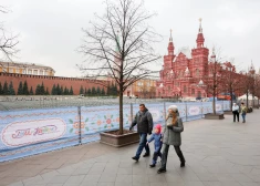 Ģimene no Rīgas pārceļas uz Maskavu, taču tur saskaras ar negaidītu problēmu