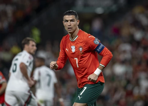 Krištianu Ronaldu mērķē ar Portugāles izlasi vēl reizi cīnīties par trofeju, kuru viņš karjerā vēl nav izcīnījis.