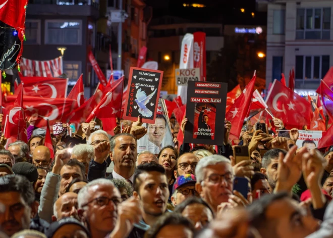2352 gadi cietumā! Šādu sodu Turcijas prokuratūra pieprasa Erdogana sāncensim, Stambulas mēram Imamoglu 