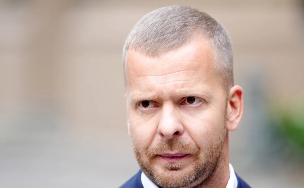 "Savējos nepametam! Krievu valoda – tā ir diplomātija, draudzība un nākotne!": Rosļikovs paziņo, ka izbeigta krimināllieta par "sadarbību ar Krieviju" un pateicas atbalstītājiem