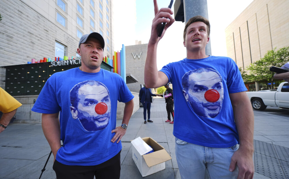 Dončiču aizmainījušajam "Mavericks" ģenerālmenedžerim Harisonam parādīs durvis