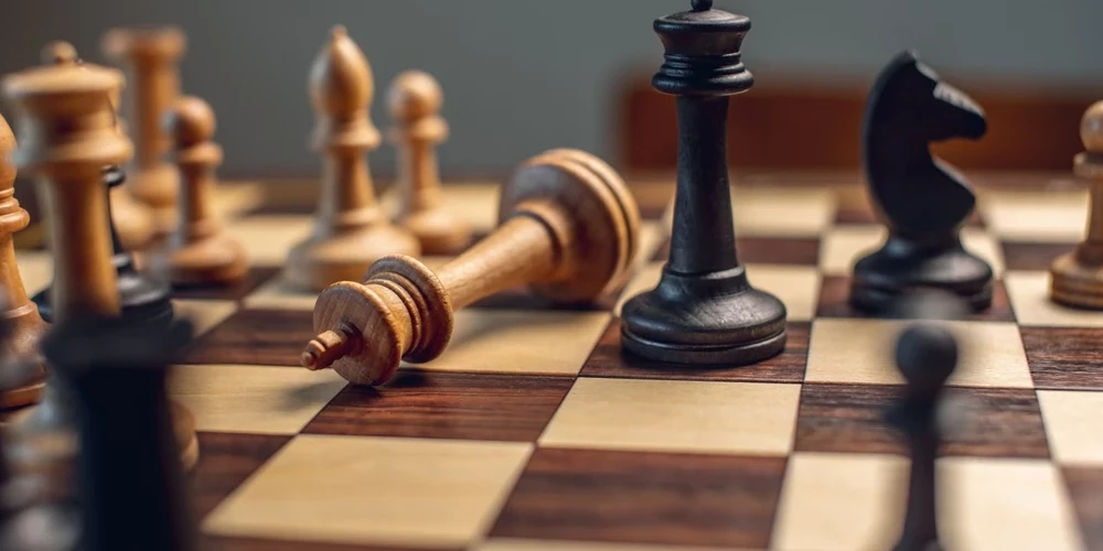 В шахматах тоже бушуют страсти.