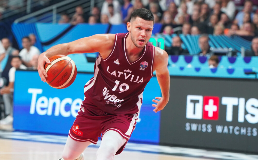 Rihards Lomažs gūst 14 punktus, Klaipēdas "Neptūnas" tomēr zaudē Eirokausa spēlē