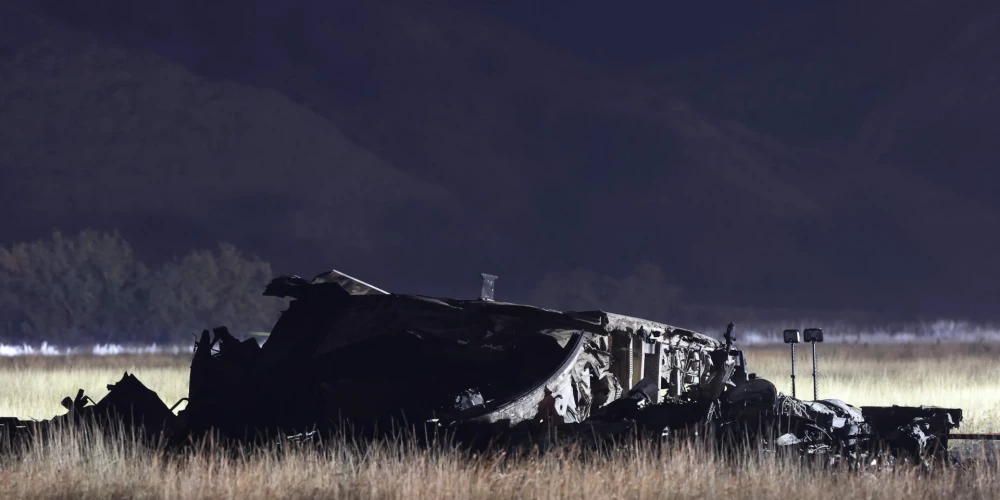 Gruzijā nogāzusies Turcijas armijas lidmašīna ar 20 cilvēkiem.