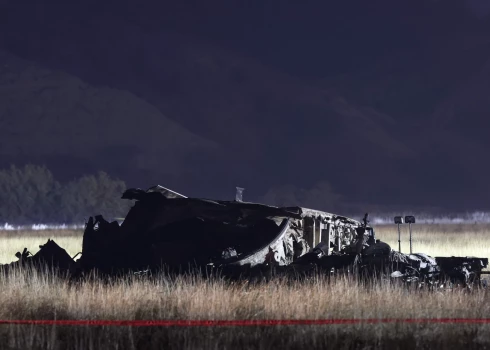 Gruzijā nogāzusies Turcijas armijas lidmašīna ar 20 cilvēkiem.