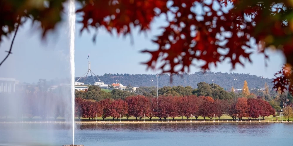 Austrālijas tiesa apstiprina Krievijas vēstniecībai paredzētā zemes gabala nomas līguma laušanu.