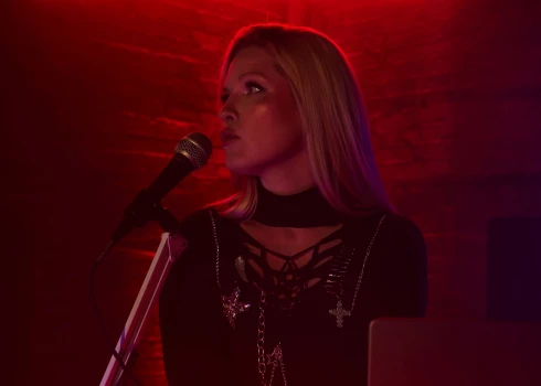 DJ Ella izdod jaunu dziesmu “Azotē”.